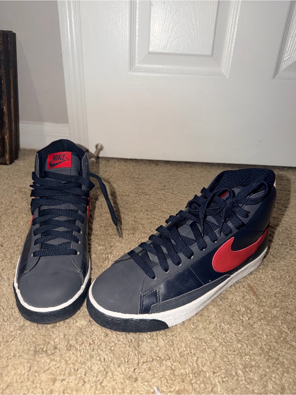 Nike Blazer Mid 09 Men’s 8.5 Navy Gray Red High Top Sneakers